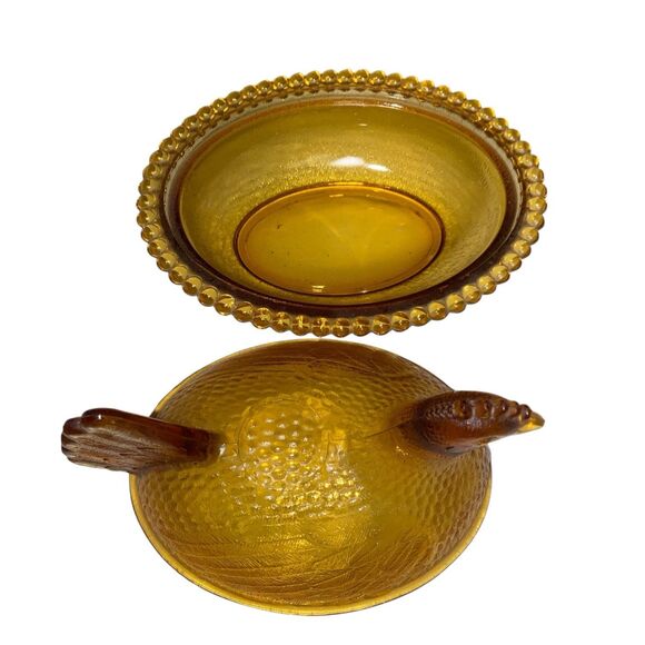 Vintage amber nesting hen - Picture 2 of 2